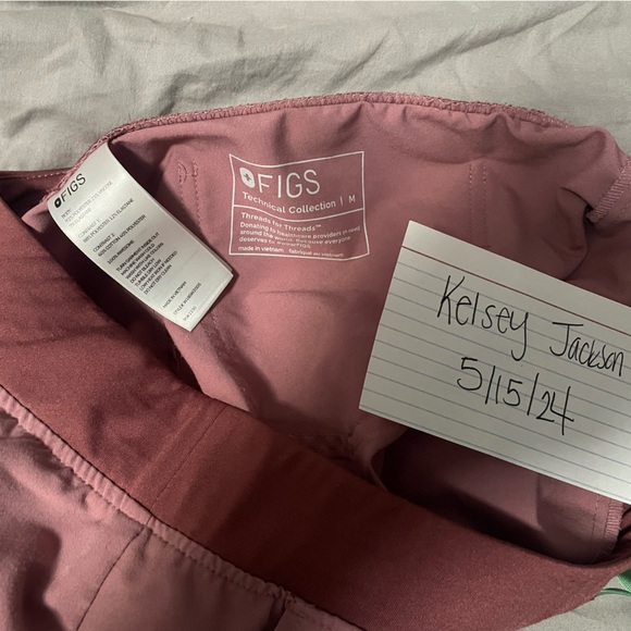 Women FIGS- mineral mauve - Picture 6 of 6